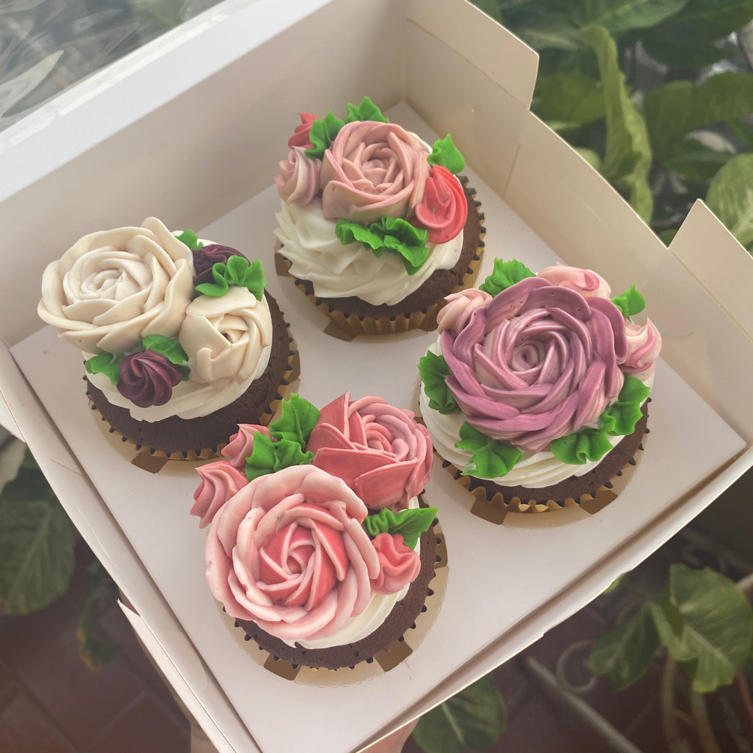 ROSE CUPCAKES