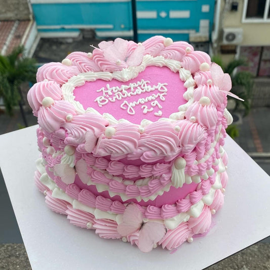 PINKY BUTTERFLY CAKE