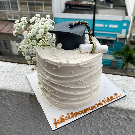 GRADUATION CAKE